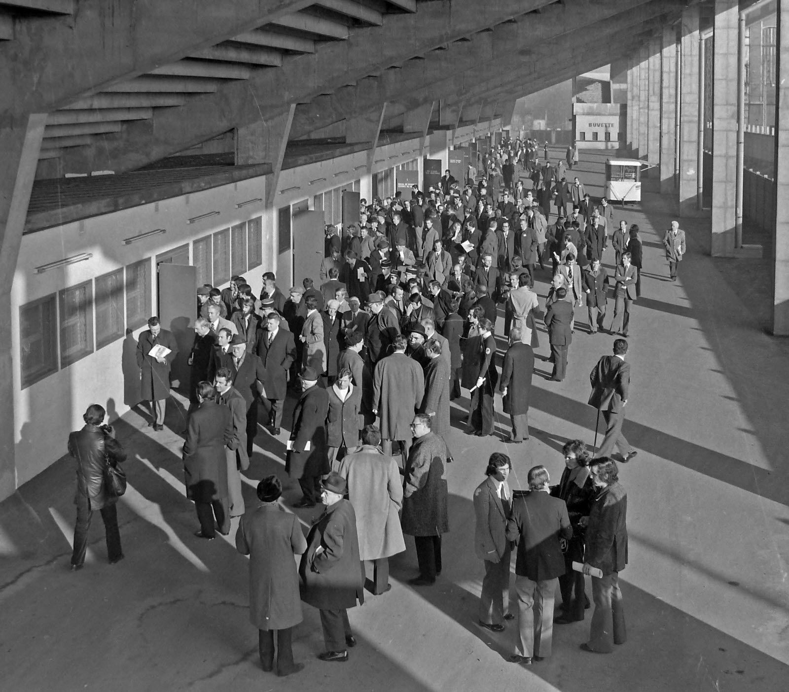 Il y avait du monde pour l'inauguration en 1972.